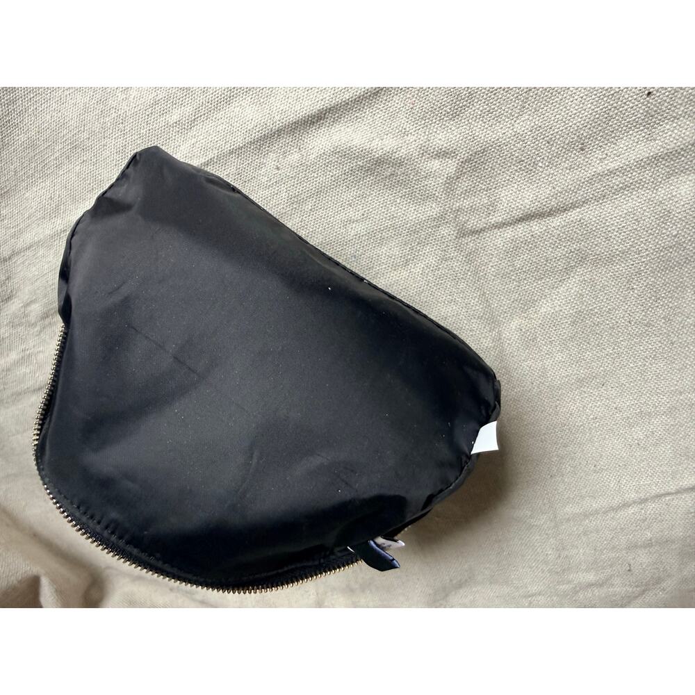 Kate Spade Chelsea Medium Cosmetic Bag Daisy Print Black Nylon Makeup Pouch K600 - Picture 6 of 15